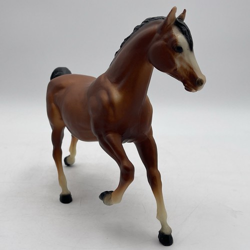Breyer "Sugar" Chestnut Bay Intro '69 traditional model horse, Running Mare #124 - Picture 6 of 10