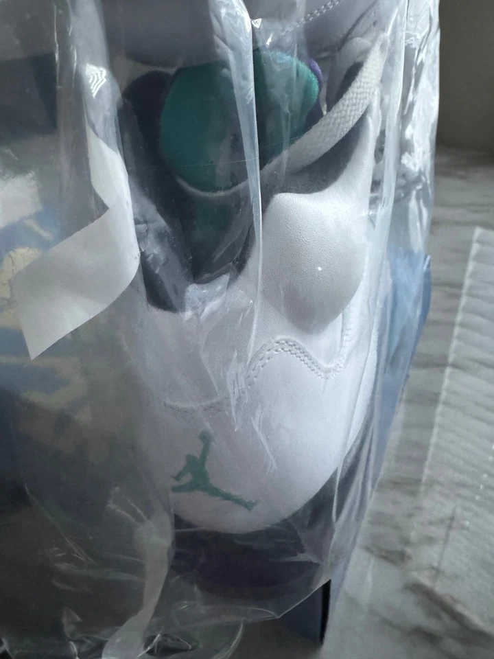 Talla 10.5 - Jordan 5 Retro Uva 2013 Foto 3 de 4