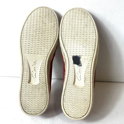 Clarks Collection Womens 9.5 W Comfort Casual Red Fabric Espadrille Slip On Flat - Picture 10 of 11