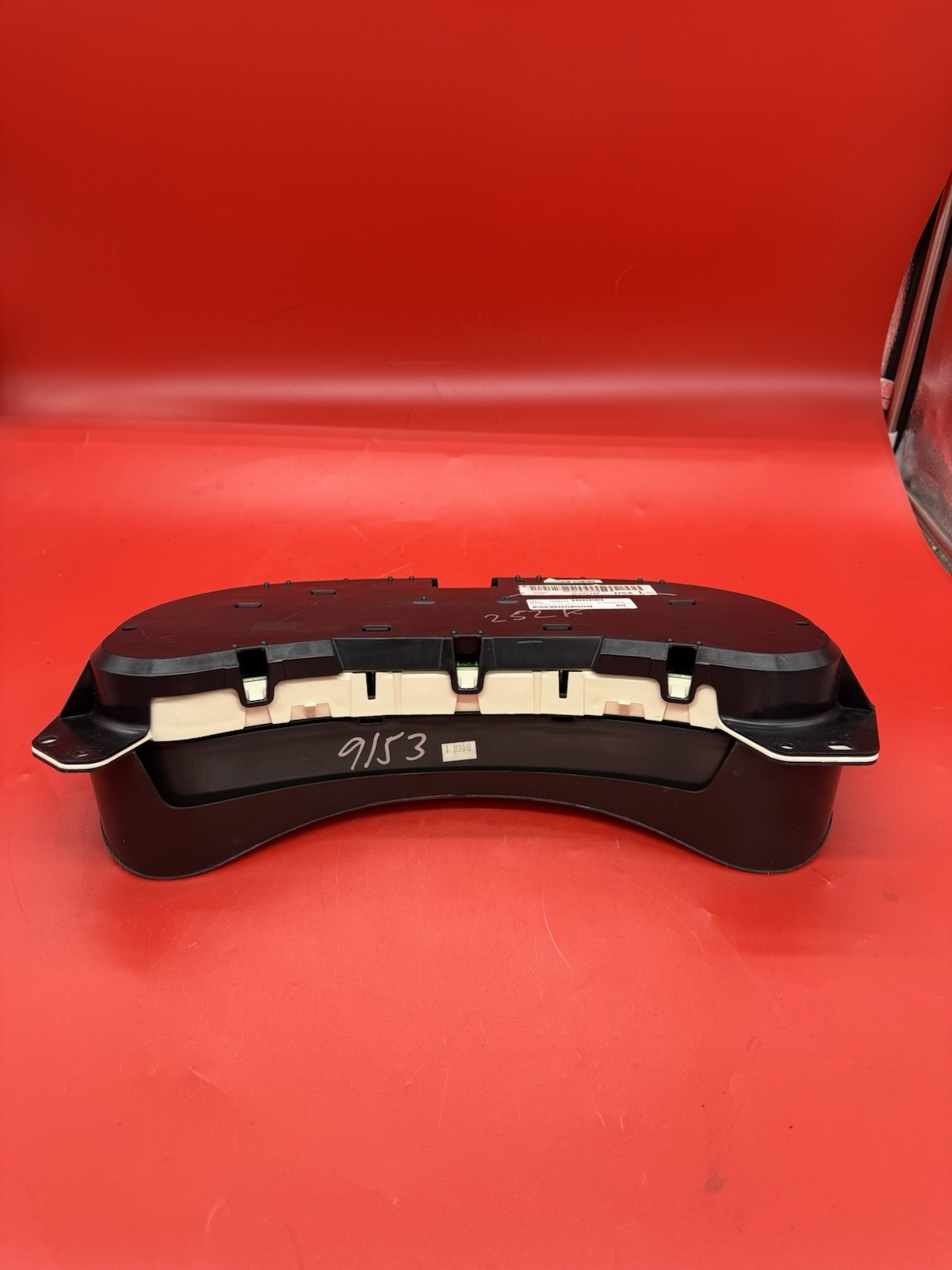 2003 - 2006 CADILAC ESCALADE GAUGE CLUSTER OEM