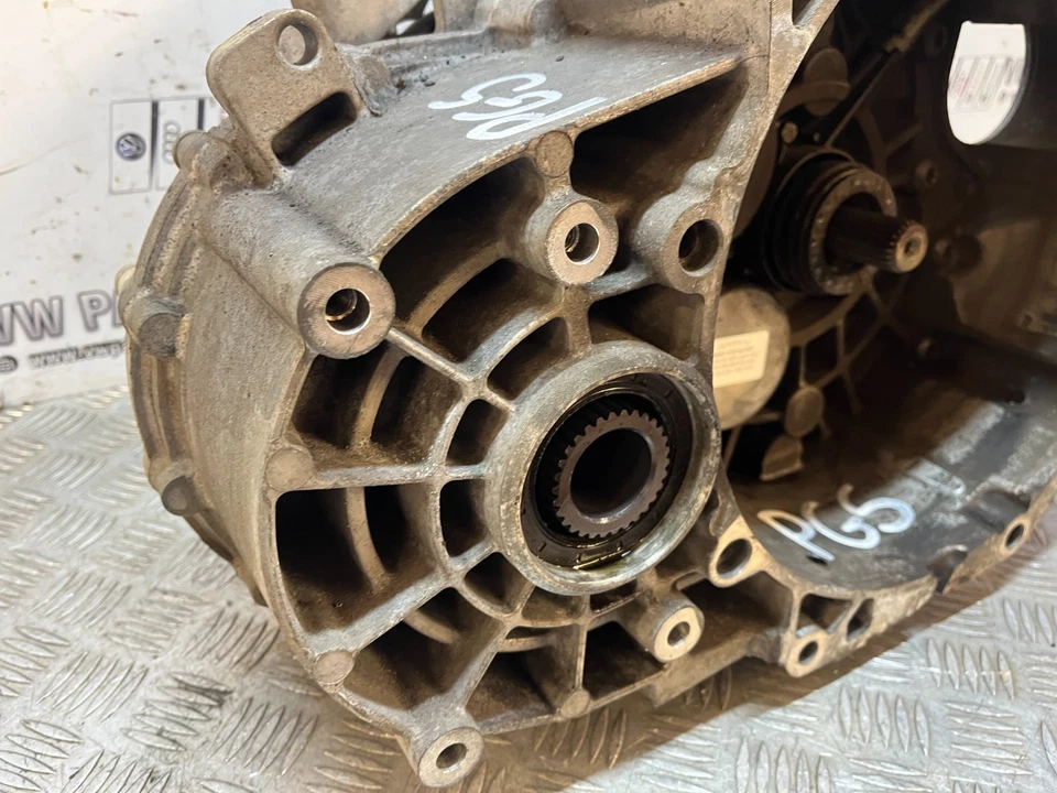 AUDI A3 8V VW SEAT SKODA PGS GEARBOX STOP & START 6SP MANUAL 2.0TDI CRL 13-18 - Image 3 of 4