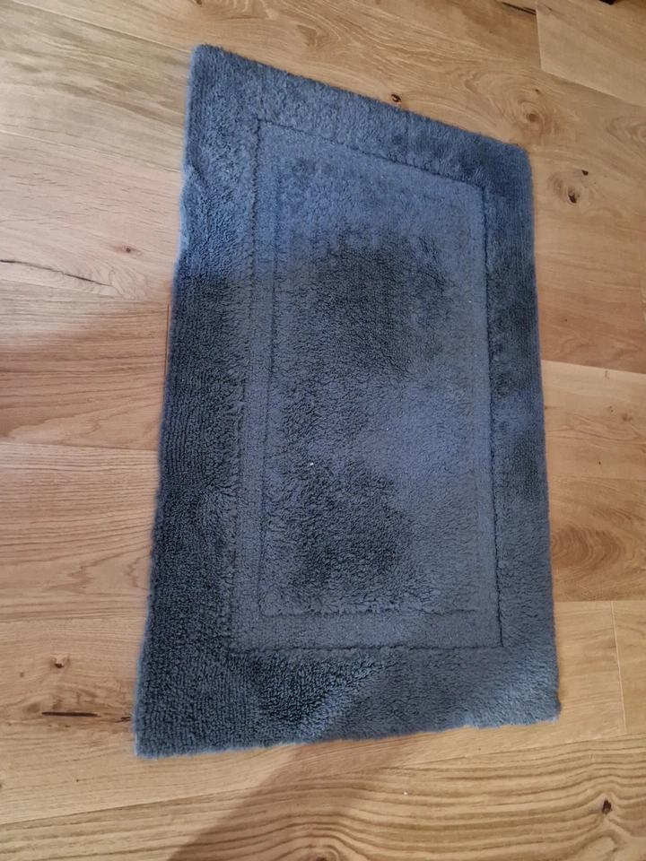 DKNY Badvorleger dunkelgrau ca 50 × 80 cm