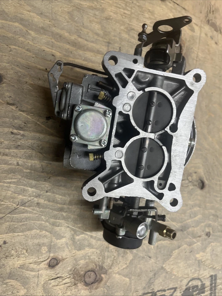 Carburador United Remanufacturing 77438 Foto 2 de 4