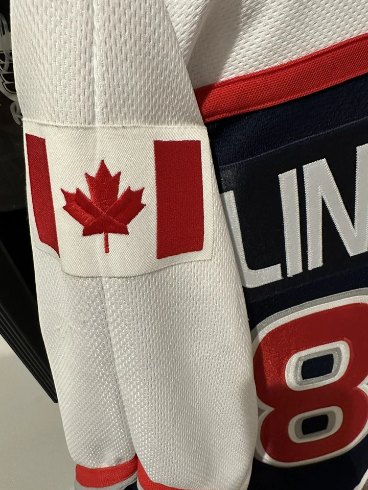 2000 Eric Lindros North America Flyers Replica CCM NHL All Star Jersey - Image 4 of 4