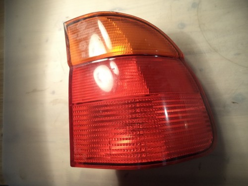 Rücklicht Rückleuchte hinten rechts BMW 5er E39 Touring 8371324 393440 SWF 3627