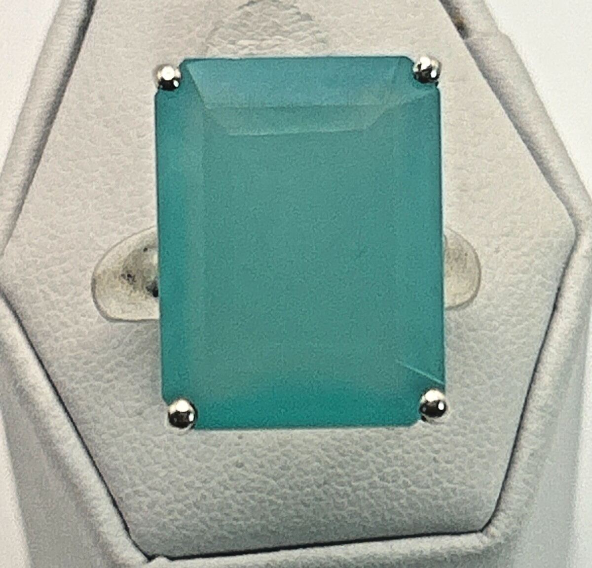 Vintage .925 Sterling Silver Ring Size 9.75 with Blue Stone