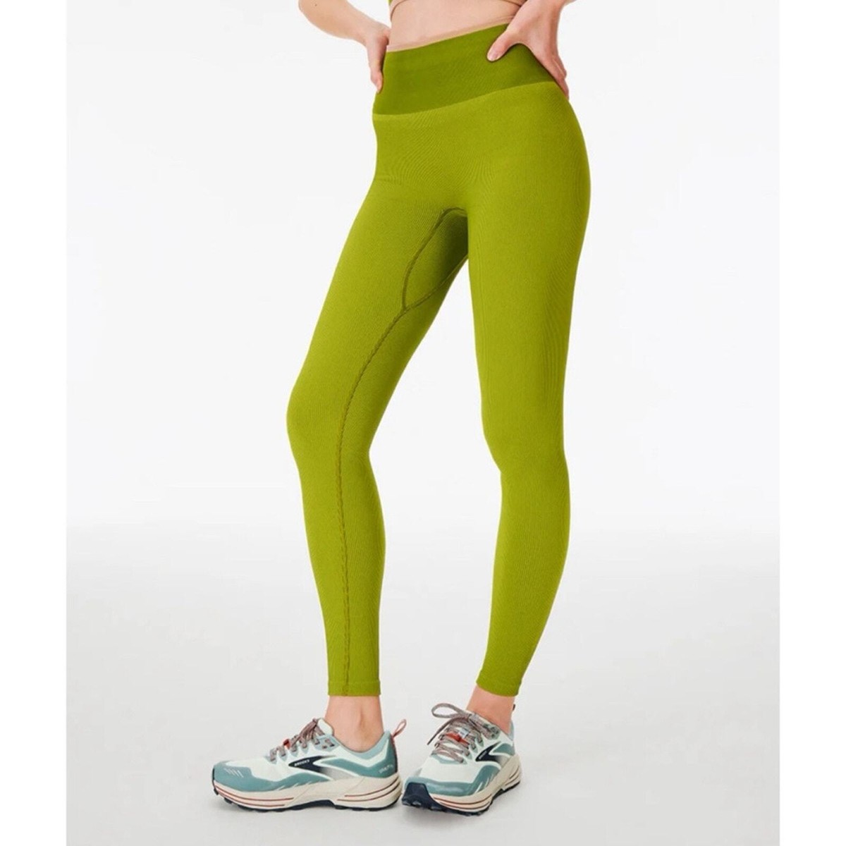 EUC Outdoor Voices Seamless Rib 7/8 Legging Green Size M