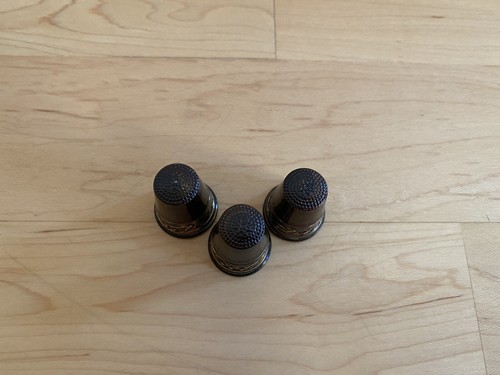 3 Fingerhüte Schwarz Braun Bordüre Verziert Sammelobjekte - Bild 4 von 6