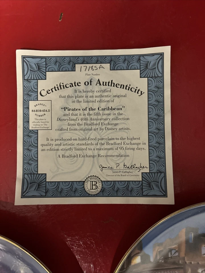 Walt Disney 1995 40 aniversario Bradford Exchange “Piratas del Caribe” Foto 2 de 4
