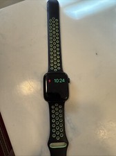 Apple Watch Series 5 44mm Aluminum And Ceramic Case Nike  Band  gps