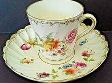 Tasse à café en porcelaine de Paris ? Peinte à la main, signé, numéroté, doré 