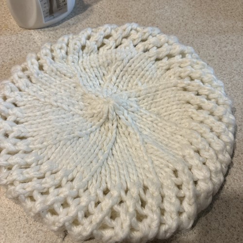 Madison 88 Women's Winter Beret White - Picture 2 of 4