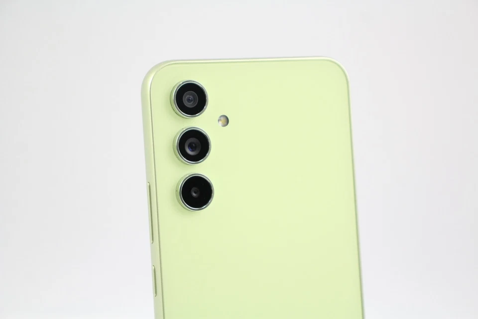 Samsung Galaxy A54 (Unlocked) 128GB Green Grade A Original Box - Image 4 of 4