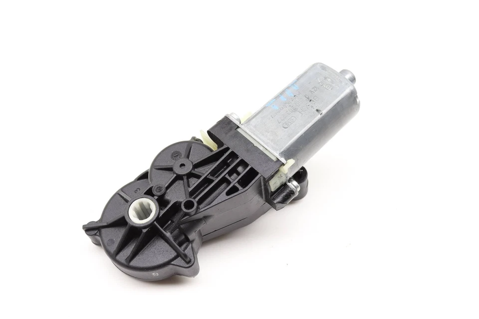 2003-2006 MERCEDES-BENZ E55 AMG - Front Right Front TILT SEAT Motor 0068206642 - Image 2 of 4