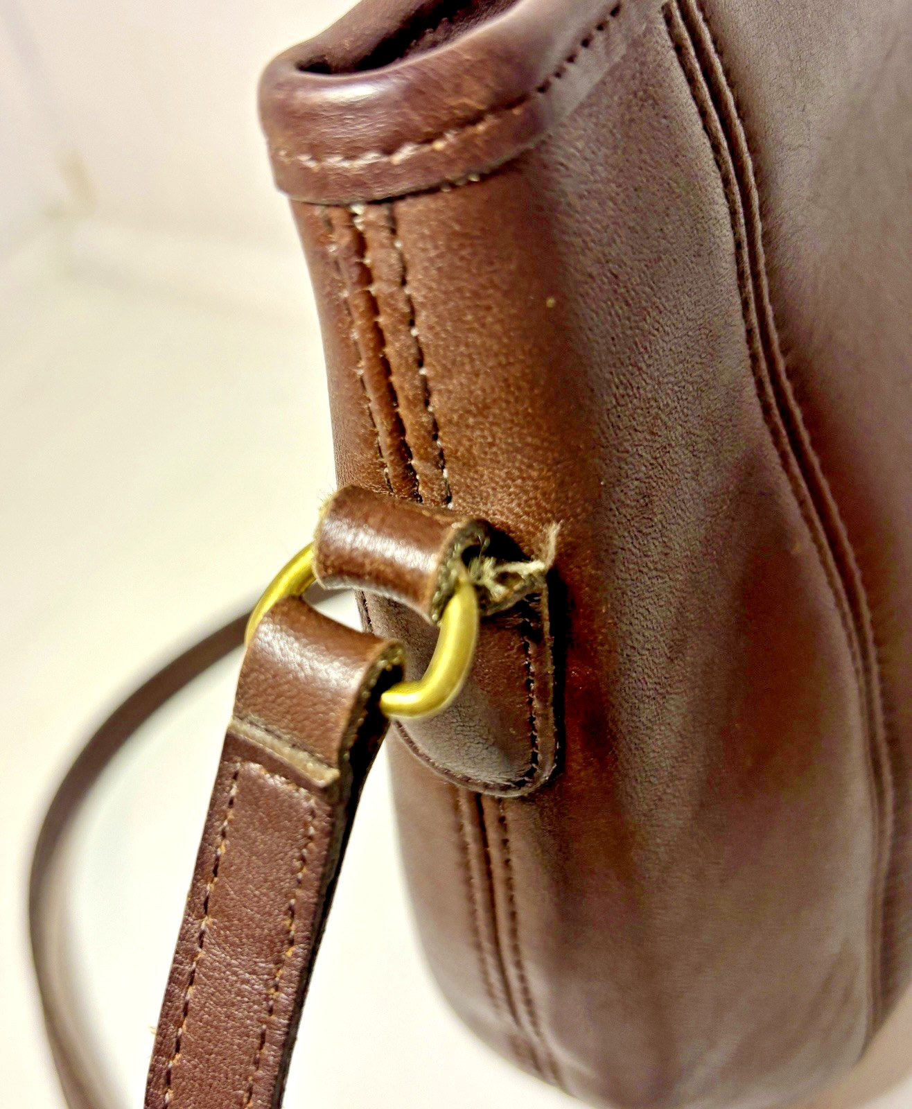 Vintage Coach E7D 9990 Brown Leather Crossbody Bag USA NYC Hinge Top Purse 1997 image 5
