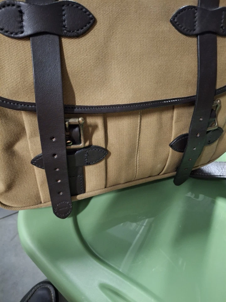 Filson 232 pequeño para llevar con inserto de cámara Foto 3 de 4
