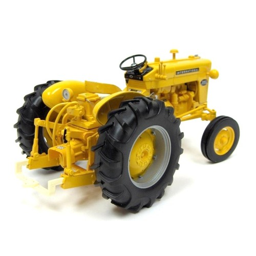 1/16 Industrial Farmall 340 Gas Wide Front Tractor ZJD1609 - Picture 3 of 4