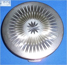 Sehr sch&ouml;ne unbenutzte Puderdose aus 835er Silber 100 Gramm  (da3473)