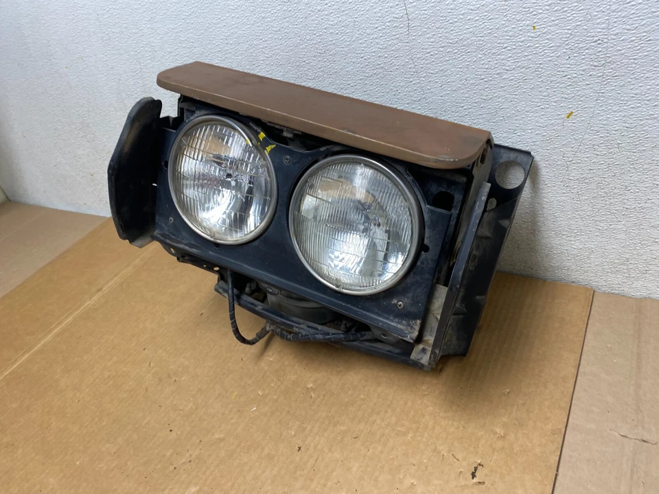 Faro lateral izquierdo del conductor Lincoln Continental 1969 1970 1971 I0566 Foto 2 de 4