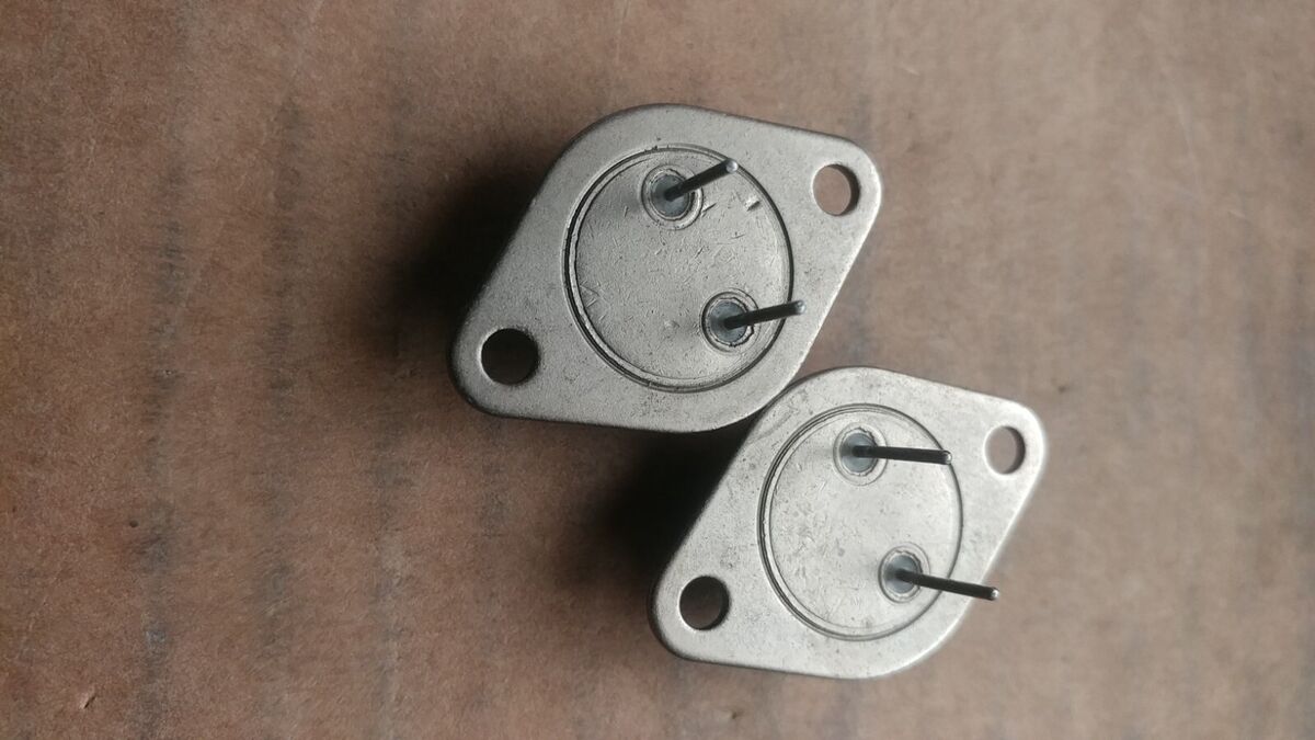 s-l1200.jpg s-l1200.jpg