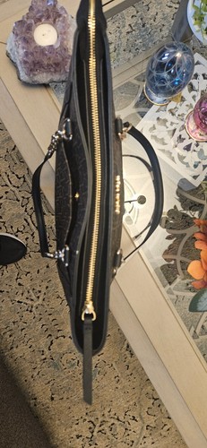 Calvin Klein Women's Small Tote Bag Top Zip Chain Handle Tote BAG - 第 9/9 張圖片