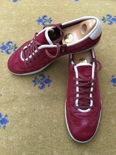 burgundy tennis shoes mens