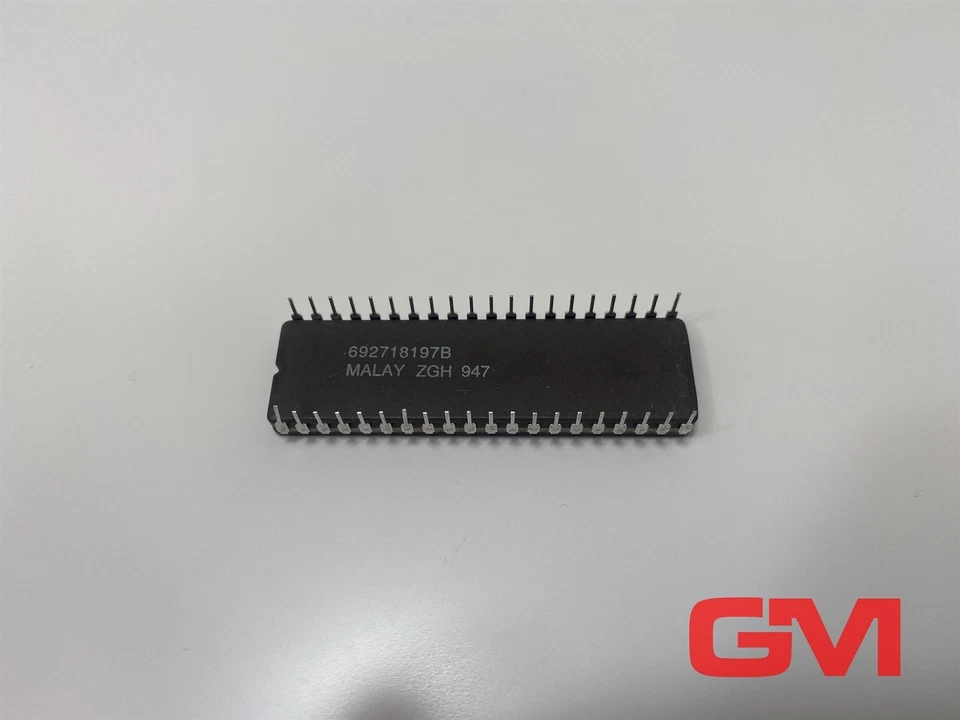 Intel Microcontroller D87C511 single-chip CHMOS 8-bit DIP40 4 KB UVPROM - Image 3 of 4