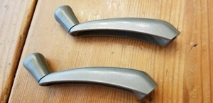 LOT OF (2) Casement Window Crank Handles ~ 3/8 in. Spline Socket ~ Bronze Finish