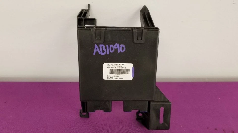 16 MÓDULO DE CONTROL DE CARROCERÍA FORD EXPEDITION BCM EL7414C177AB Foto 2 de 4