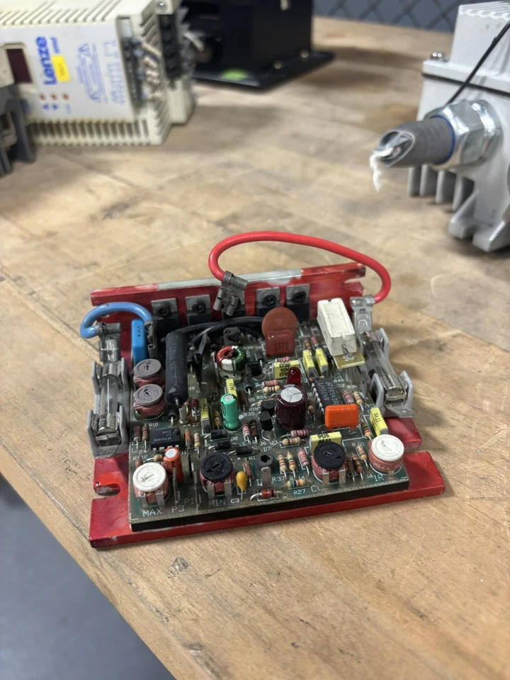 KB VARIABLE SPEED DC MOTOR CONTROL KBMM-125  3/4HP 115 VAC USED - Image 3 of 3