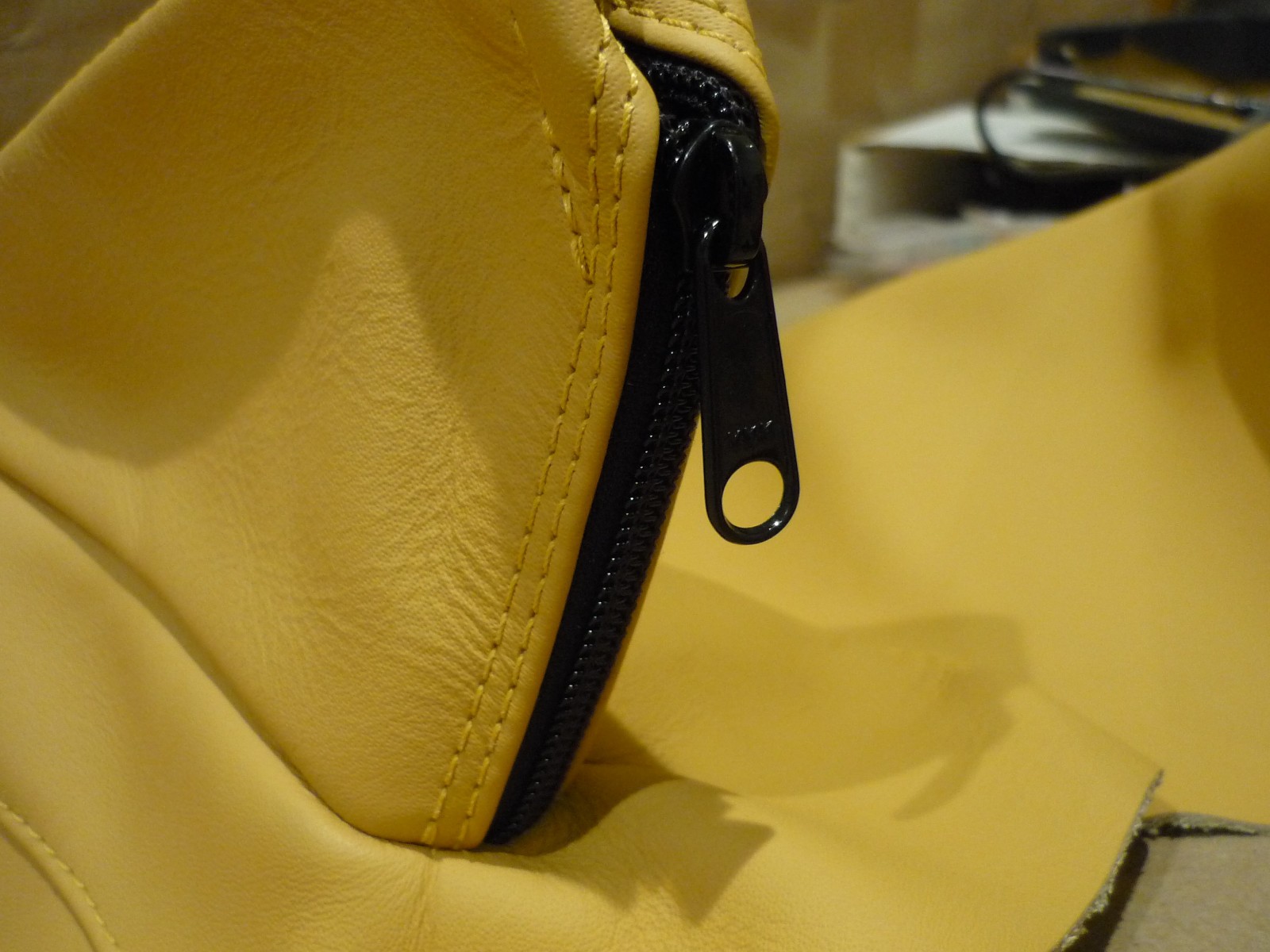 Ferrari 308 GTBi/GTSi --Center Console Lining Set (Beige) # 60758800 - 60745900