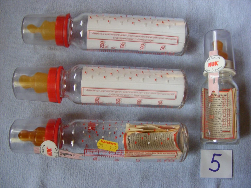 4 NUK Babyflaschen aus Glas mit Herzchen-Motiv  aus Sammlungsauflösung Nr. 5 - Bild 4 von 4