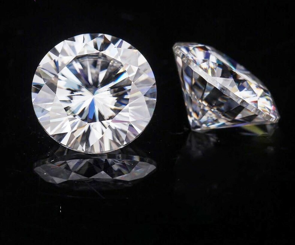 Moissanite -Round Brilliant Cut Moissanite Carat mm Diamond