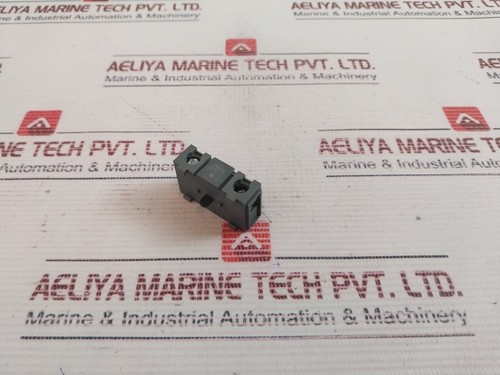 Lot of 11X ABB OA1G10 Auxiliary Contact 16A 690V - Picture 6 of 10