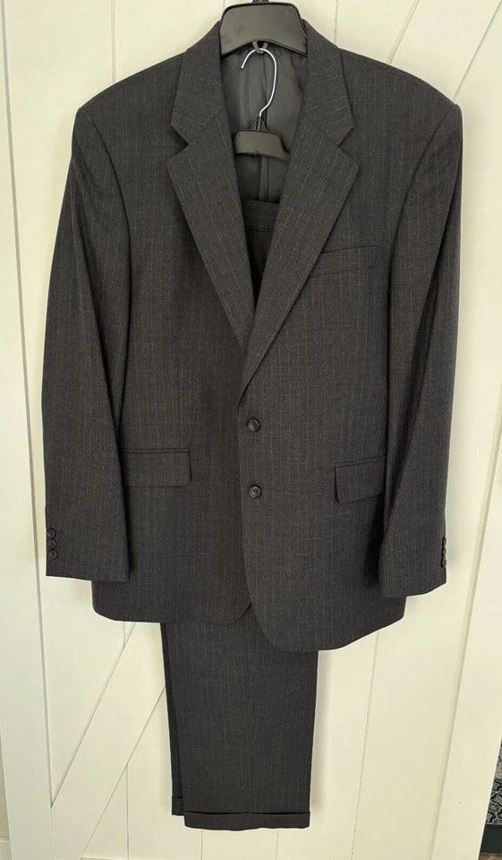 Alexandre London Savile Row Pinstripe 2Pc Suite 100% Wool Sz 44 R Jacket/34 Pant - Image 2 of 4