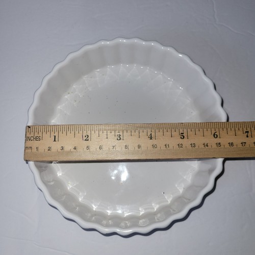 Pan Torte Ceramic Holly Berries Christmas White Green Red - Picture 3 of 5