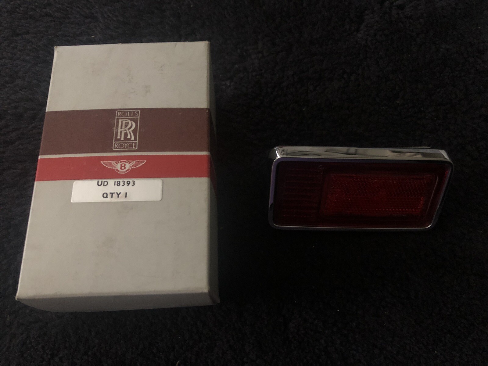 Rolls-Royce Camargue 1975-86 Rear Left  Fender Side Marker Lamp UD18393 OEM NOS