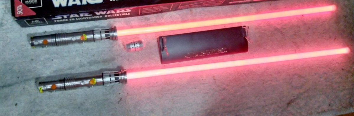 Star Wars Darth Maul Double-Bladed Lightsaber Force FX Master