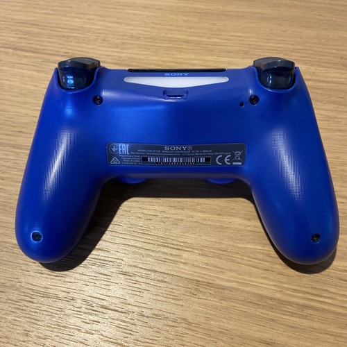 PS4 Pro Console CUH-7202B 1TB - 1 x Remote & 2 x Games - Picture 4 of 18