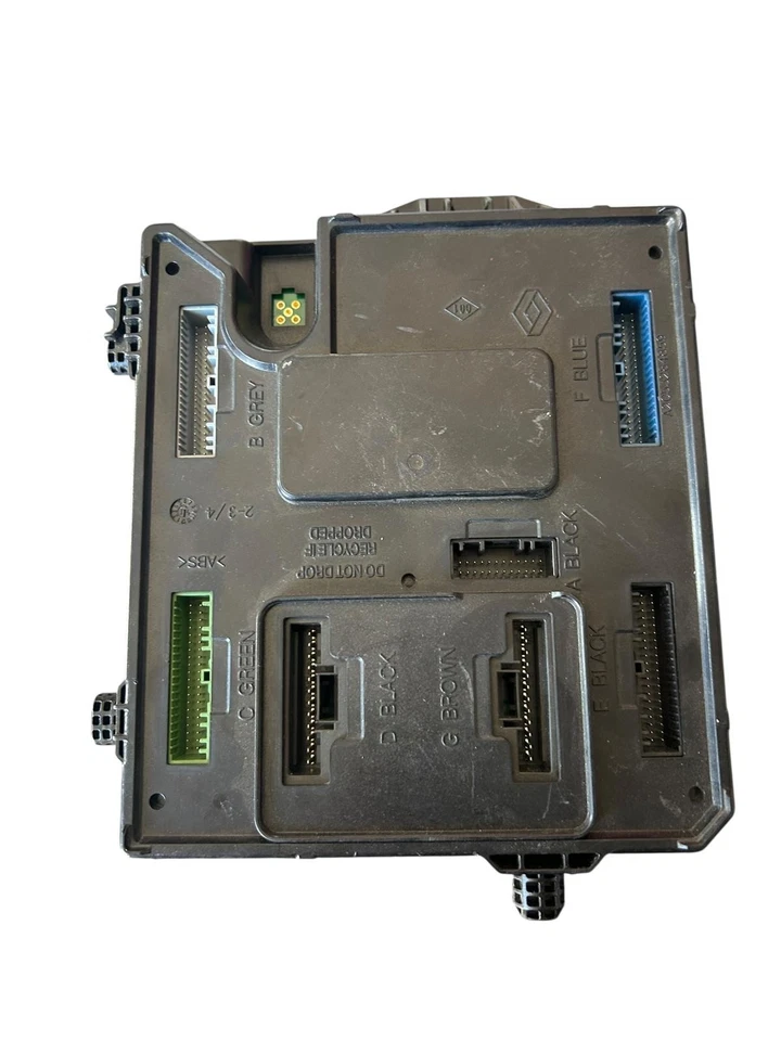 Centralina bsi RENAULT MEGANE III serie 2008/2016 284B17156R - Immagine 3 di 4