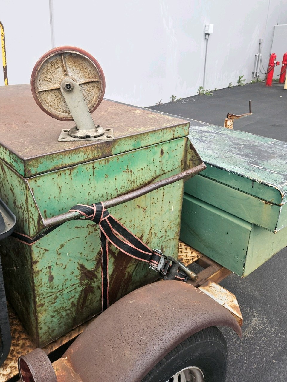ALL AROUND JOB TRAILER. GRENNLEE JOB BOX , 3000 watt COLEMAM GENERATOR & MORE!
