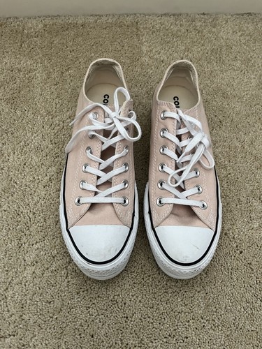 WOMENS PLATFORM LOW TOP CONVERSE SIZE 9