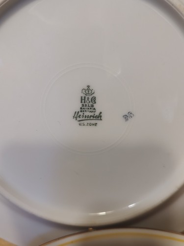 H & C Selb Bavaria Germany Floral Salad Plates 8 Inches - Picture 5 of 7