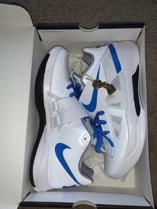 kd 4 thunderstruck footlocker