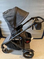 strider deluxe pram