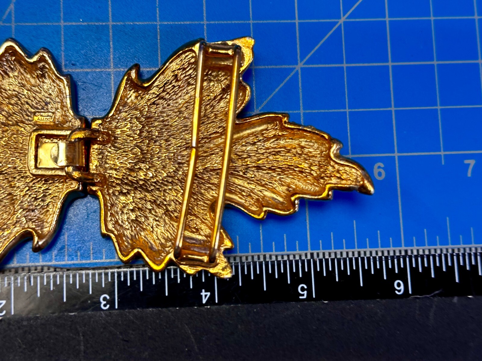 Detailed Leaf Two Piece Interlocking Vintage Gold… - image 7