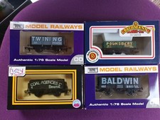 Rake Of 4 Bristol Wagons, B864, B618, 33-050A B181. Bargain Bundle. 