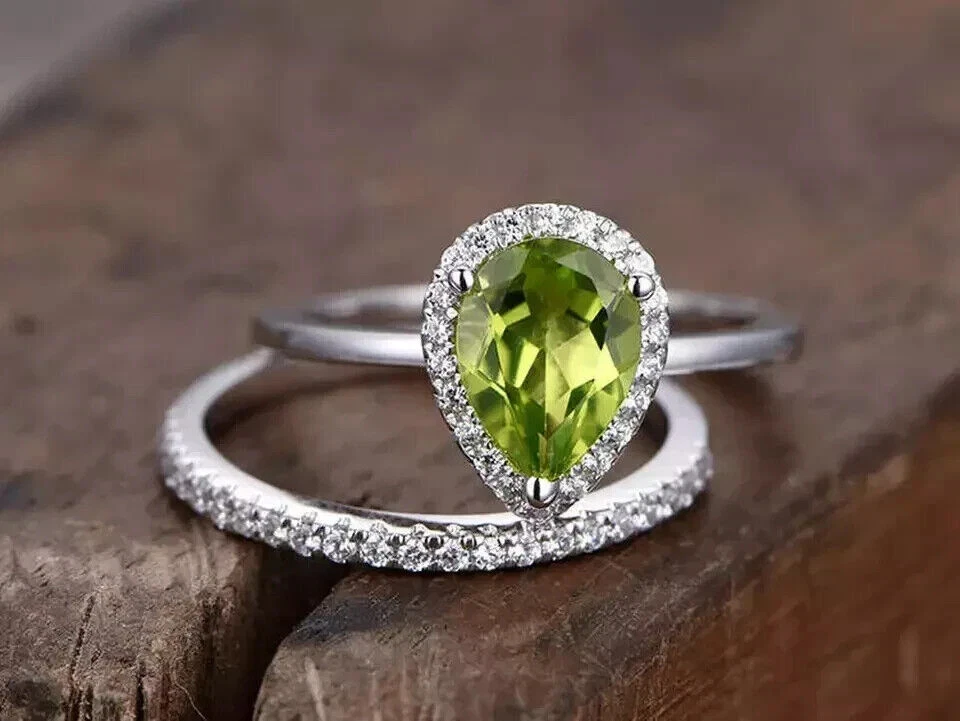 Juego de anillos de novia 3,35 quilates creado pera peridoto verde para mujer acabado oro blanco 14K Foto 3 de 4