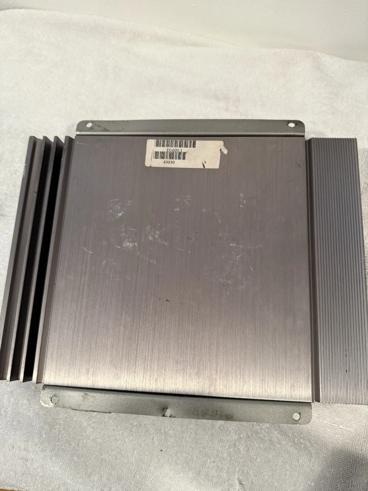 Amplificador MMATS Pro Audio D16001 2100 vatios clase D Foto 4 de 4