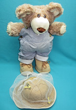 VINTAGE FURSKINS 22" DUDLEY FURSKIN WITH BOONE'S HAT -- B-83